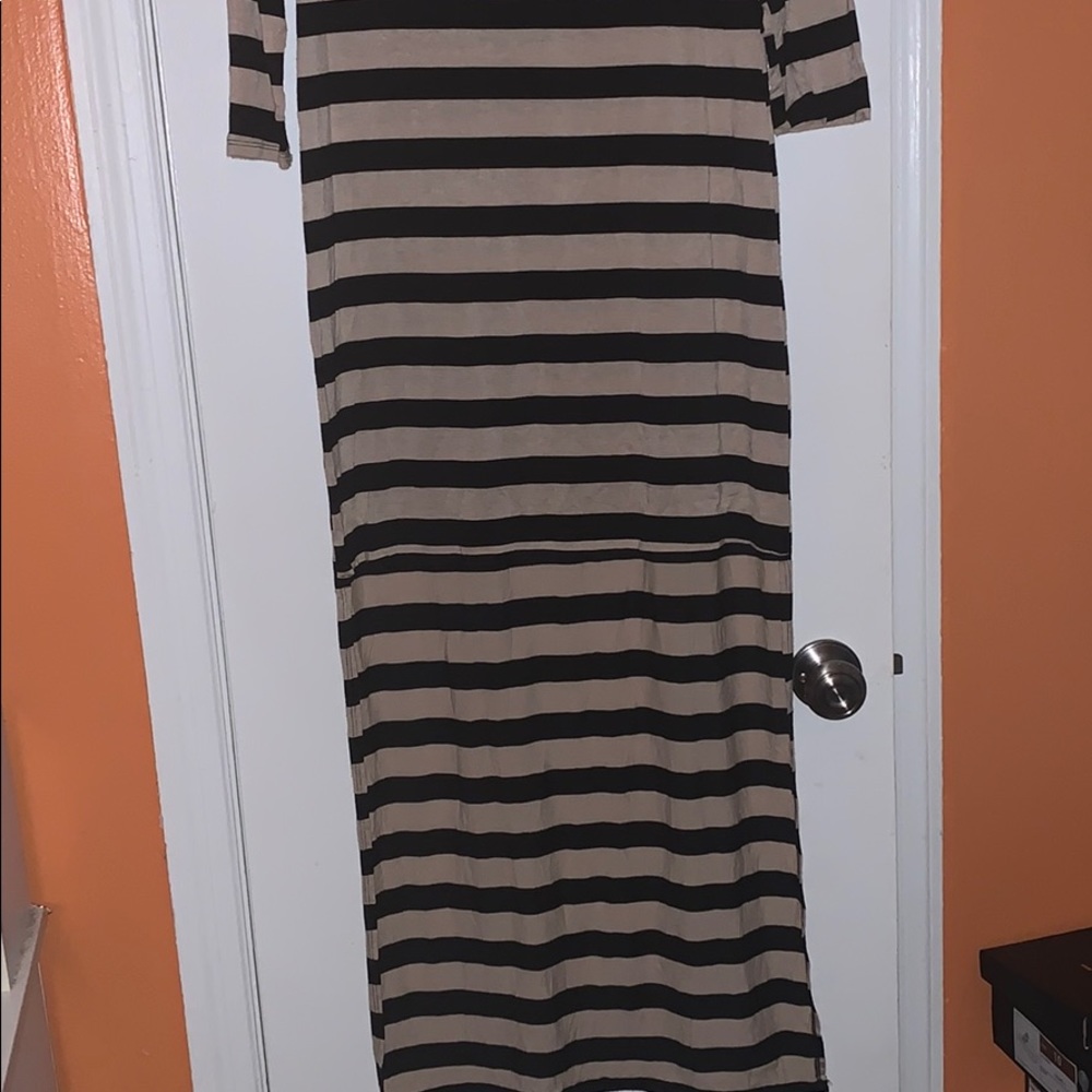 High Low Dress - Picture 2 of 4